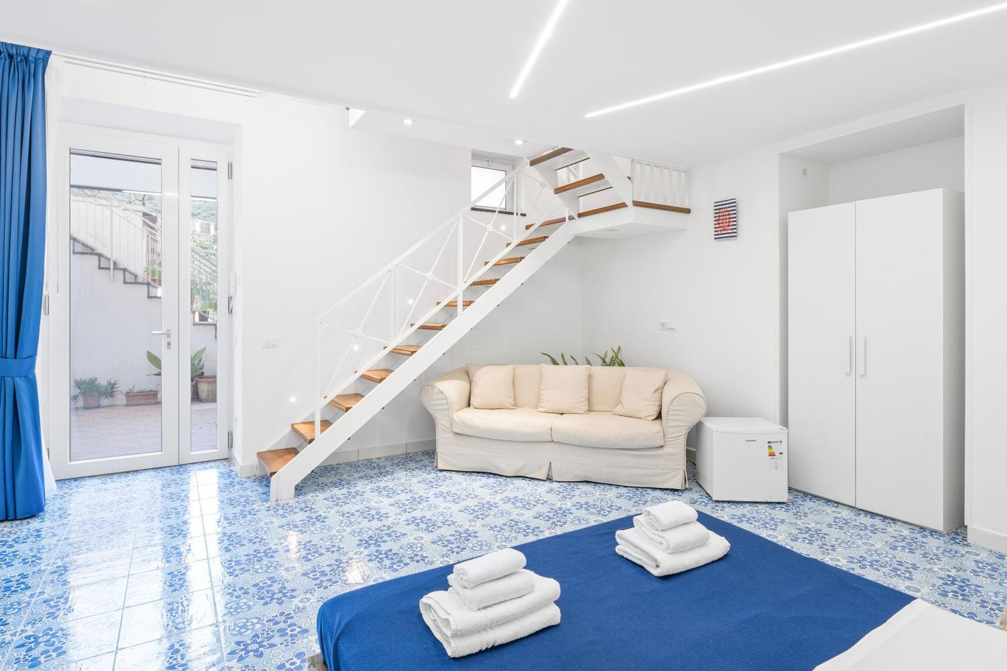 Luxe Minimal Duplex, Amalfi Coast - Airhome Vico Equense Extérieur photo